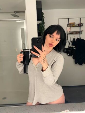 Full leaked Luvsbbyren private onlyfans photo