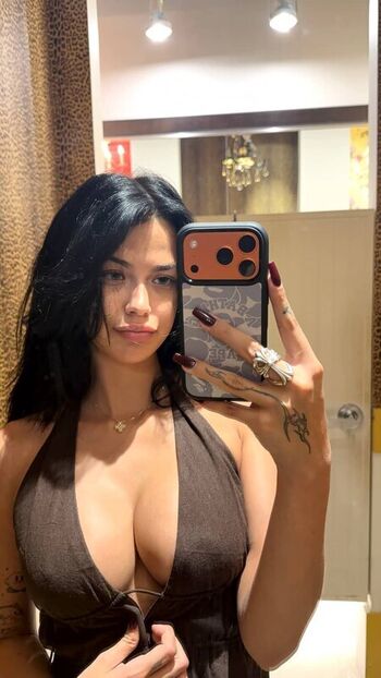 Full leaked Luvstruck private onlyfans photo