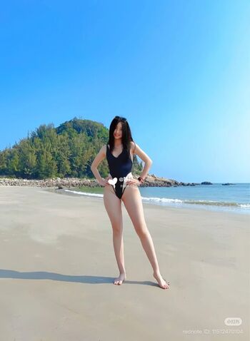 Full leaked Luxiaoding page private onlyfans photo