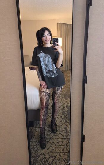 Full leaked Luxlo private onlyfans photo