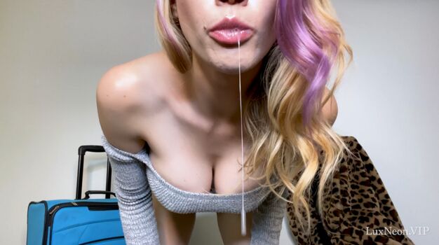 Full leaked Luxneon private onlyfans photo