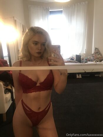 Full leaked Luxxxx private onlyfans photo