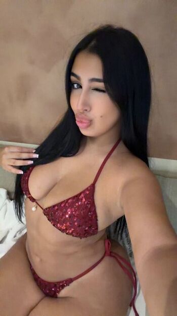 Luxy_Capi 