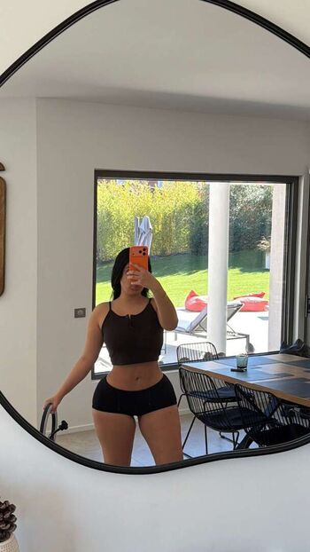 Full leaked Luxy capi private onlyfans photo