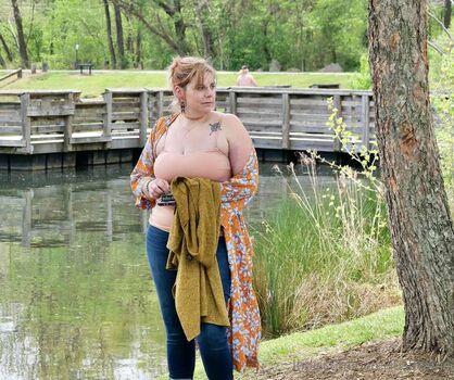 Full leaked Lydia luvv private onlyfans photo