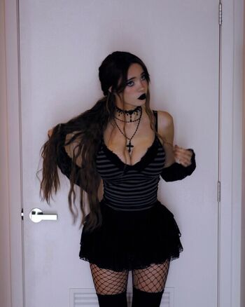 lydiaviolet