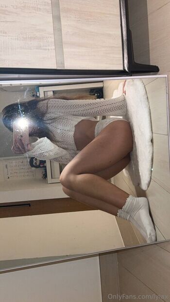 Lyiax