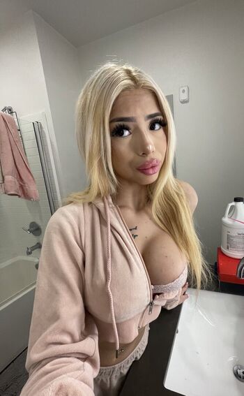 Full leaked Lyla fox private onlyfans photo