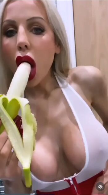 Full leaked Lyndsey scottish milf for the gym private onlyfans photo