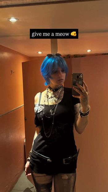 Full leaked Lyra crow  page private onlyfans photo