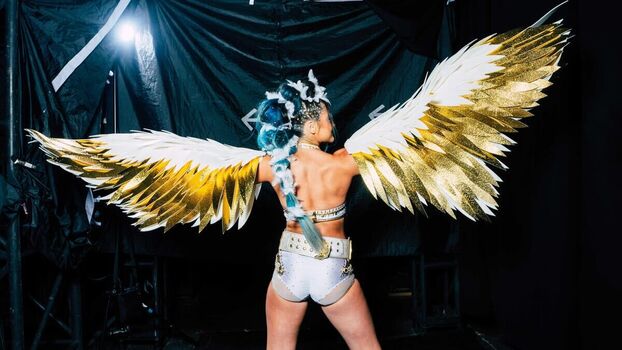 Full leaked Lyra valkyria page private onlyfans photo