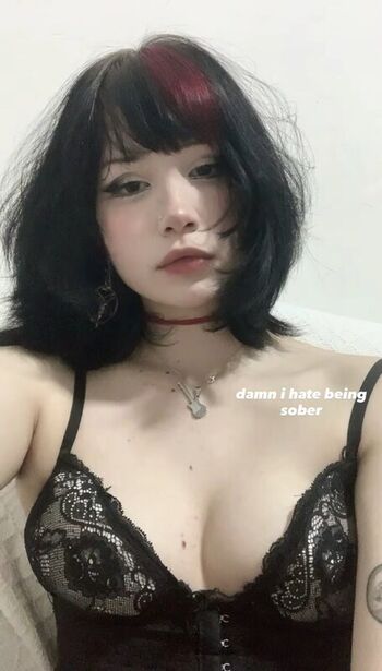 Full leaked Lysbella private onlyfans photo
