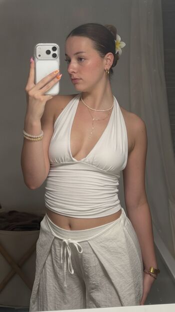 Full leaked Lysiane vgl private onlyfans photo