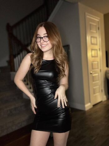 Full leaked Lyssaurora page private onlyfans photo