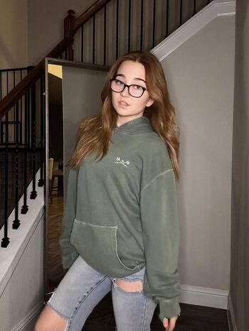 Full leaked Lyssaurora private onlyfans photo