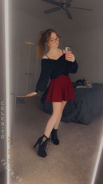 Full leaked Lyssaurora page private onlyfans photo