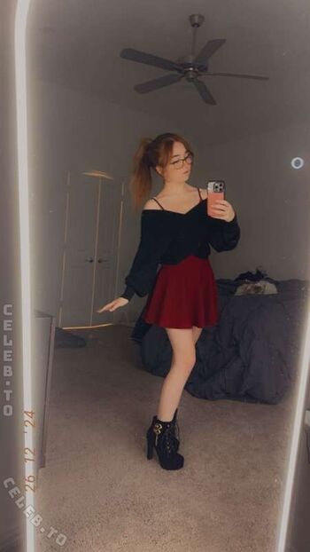 Full leaked Lyssaurora page private onlyfans photo