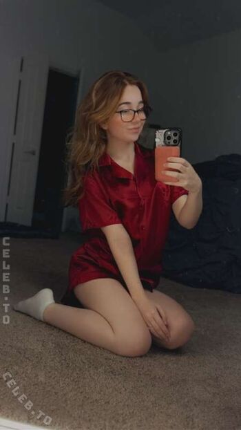 Full leaked Lyssaurora page private onlyfans photo