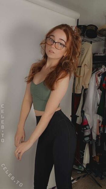 Full leaked Lyssaurora page private onlyfans photo