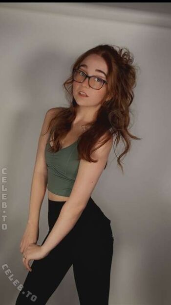 Full leaked Lyssaurora page private onlyfans photo