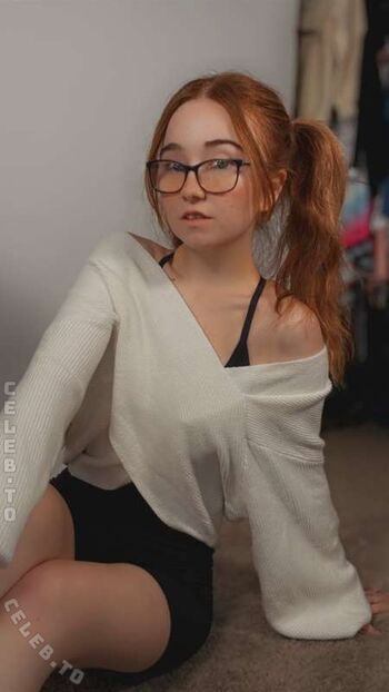 Full leaked Lyssaurora page private onlyfans photo