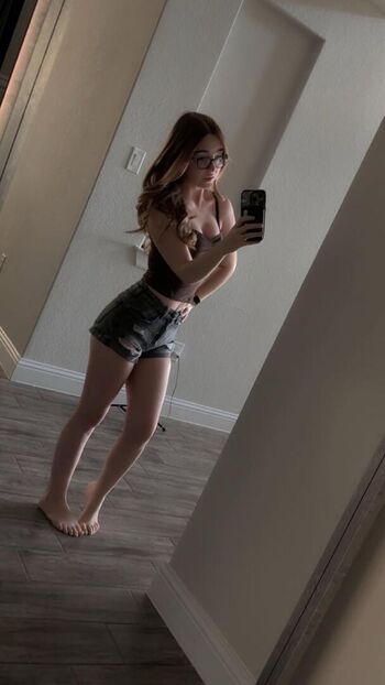 Full leaked Lyssaurora page private onlyfans photo