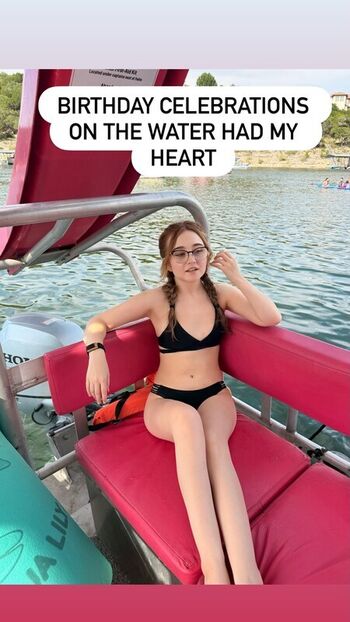 Full leaked Lyssaurora private onlyfans photo