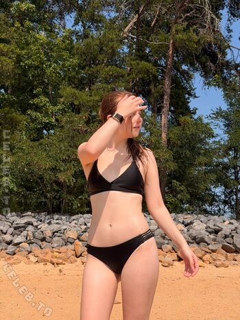 Full leaked Lyssaurora page private onlyfans photo