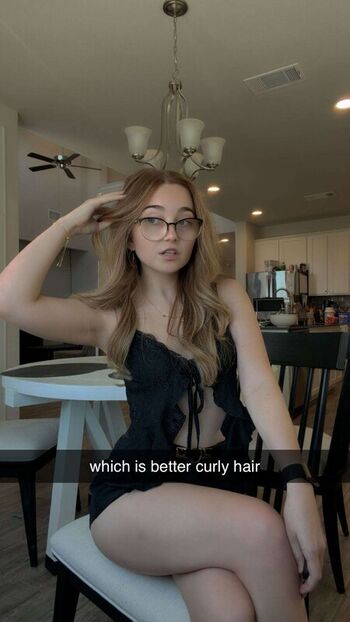 Full leaked Lyssaurora private onlyfans photo