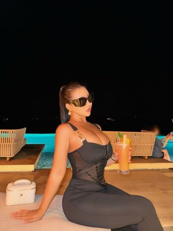 Full leaked M private onlyfans photo