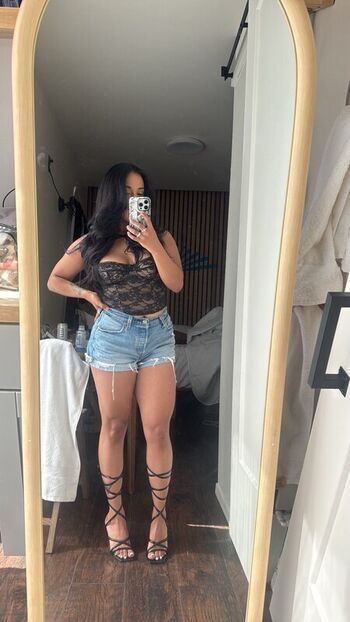 Full leaked Mrenittaa private onlyfans photo