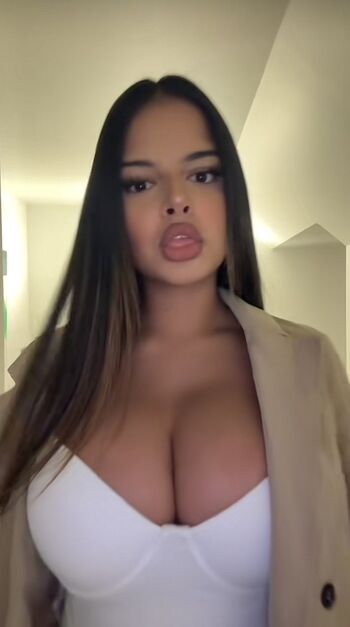 Full leaked Ma private onlyfans photo