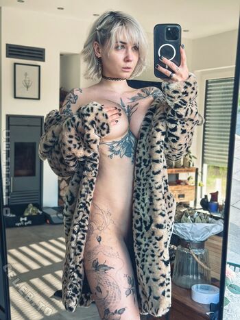 Full leaked Macezayuri  page private onlyfans photo