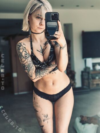 Full leaked Macezayuri  page private onlyfans photo