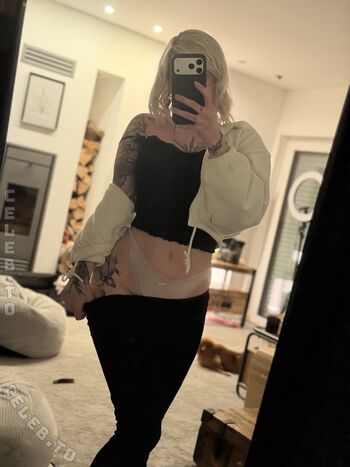 Full leaked Macezayuri private onlyfans photo