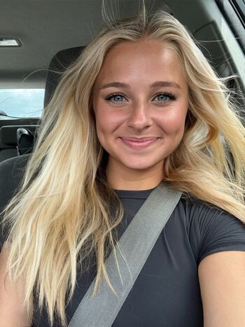 Full leaked Macimccarley page private onlyfans photo
