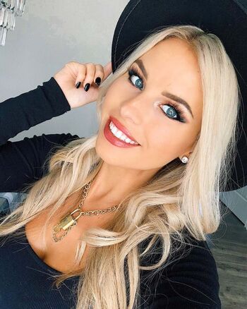 Full leaked Macy blackwell private onlyfans photo