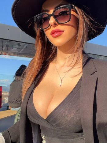 Full leaked Madamex private onlyfans photo