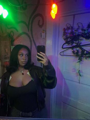 Full leaked Maddi mays private onlyfans photo