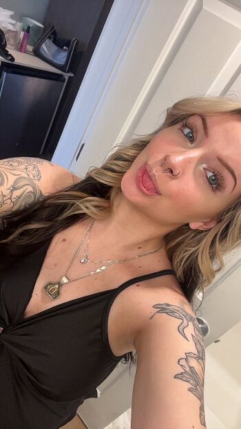 Full leaked Maddielippy private onlyfans photo