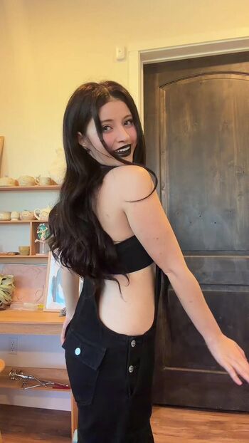 Full leaked Maddiemochi private onlyfans photo