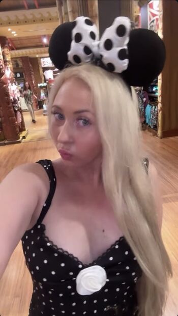 Full leaked Maddimegan private onlyfans photo