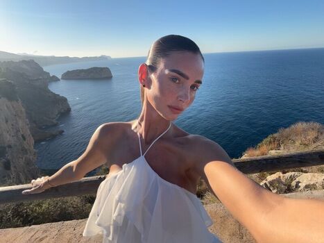 Full leaked Maddy cheary page private onlyfans photo