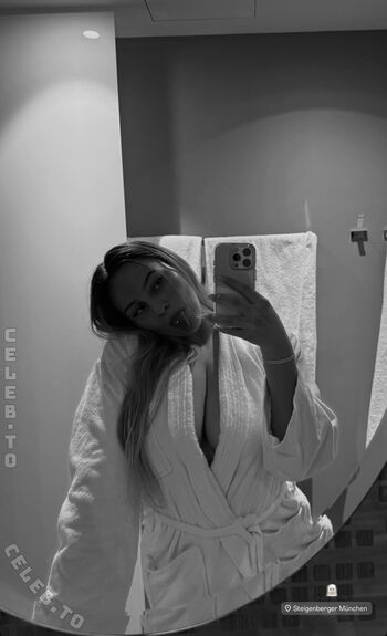 Full leaked Madeleine private onlyfans photo