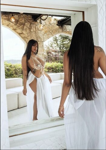 Full leaked Madeleinesanez private onlyfans photo