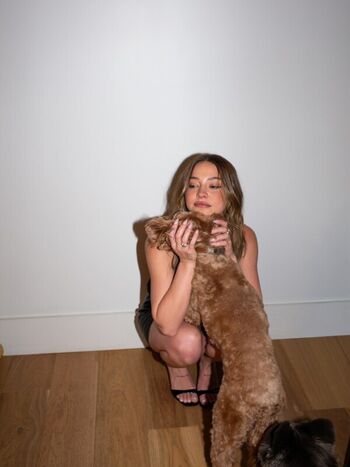 Full leaked Madelyn cline page private onlyfans photo