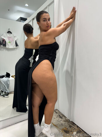 Full leaked Madisun sky private onlyfans photo