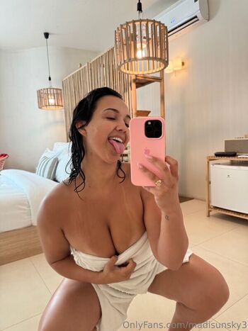 Full leaked Madisun sky private onlyfans photo