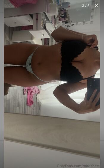 Full leaked Madzbee private onlyfans photo