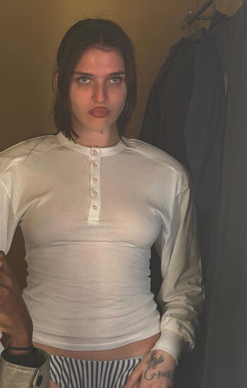 Full leaked Mae muller private onlyfans photo